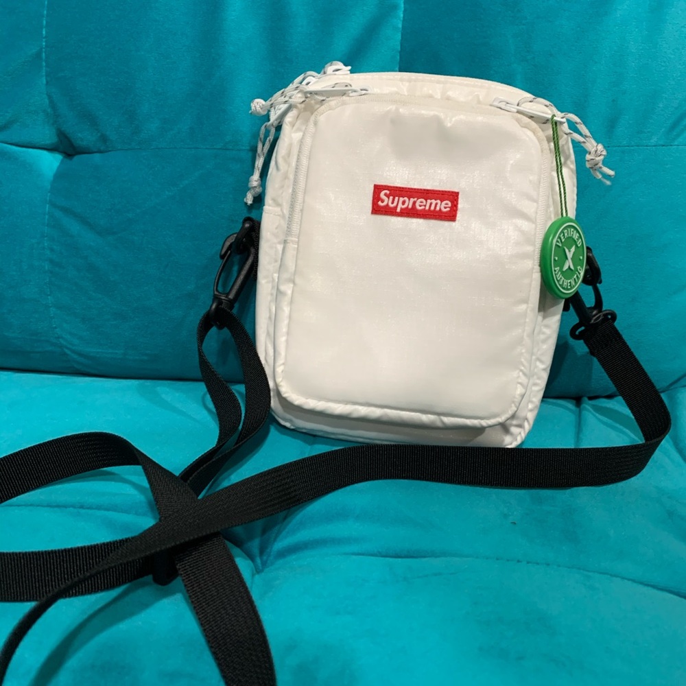 Supreme Shoulder Bag White